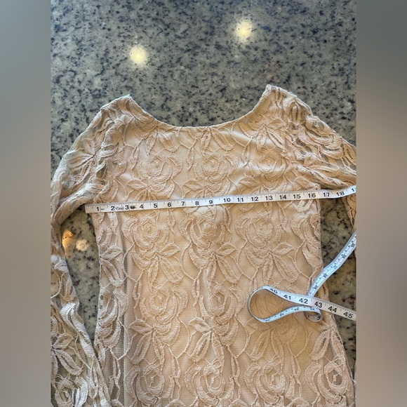 Women’s lace sheer sleeve scoop back Mini dress size small - Picture 4 of 6